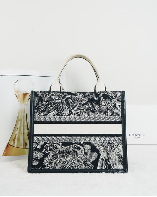 Book Tote