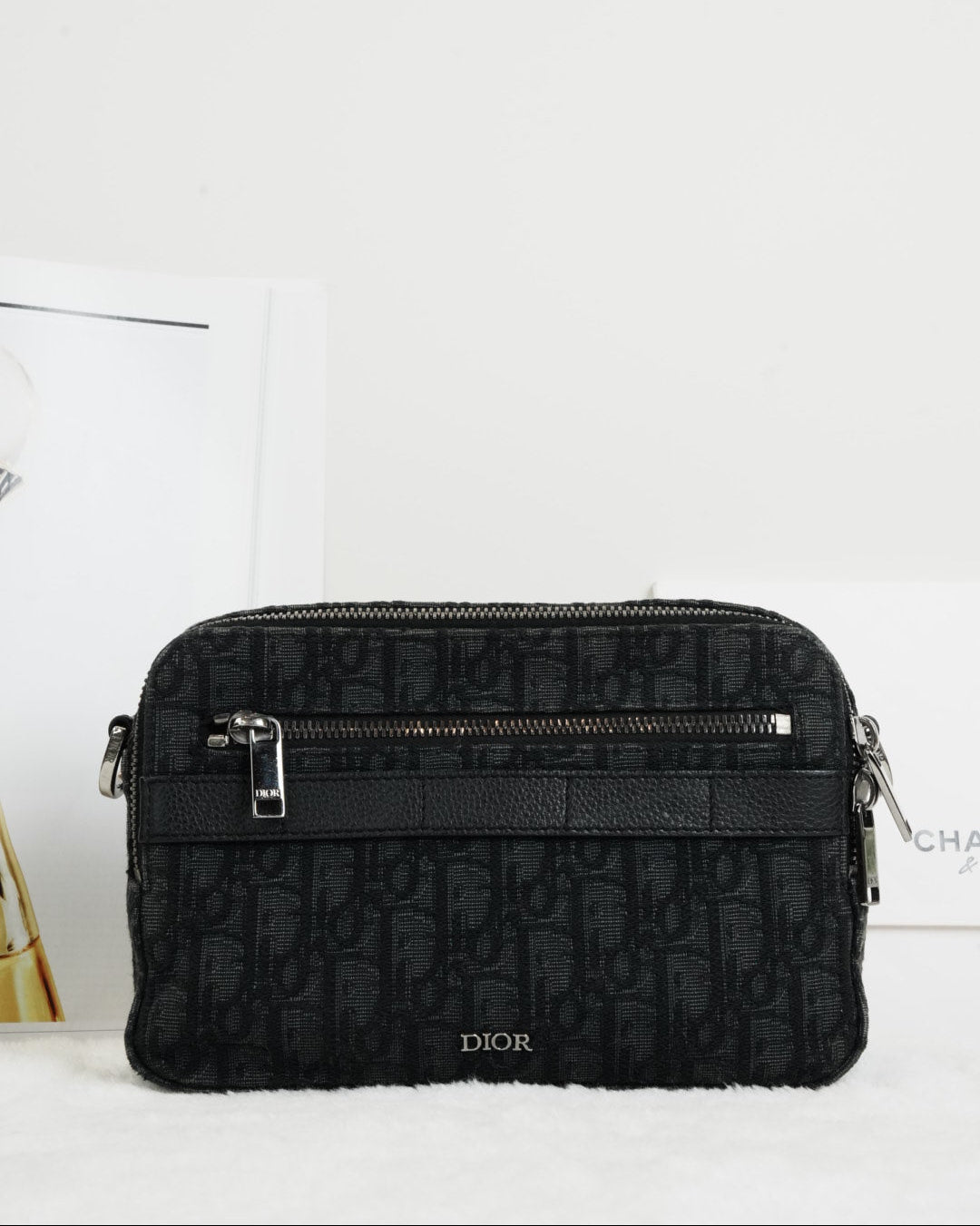 Safari Messenger Bag