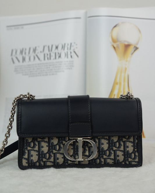 30 Montaigne East-West