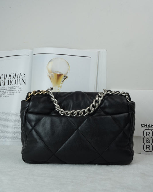 19 Flap Bag