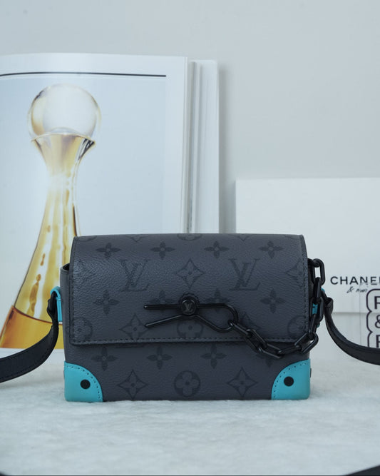 Steamer Wearable Wallet