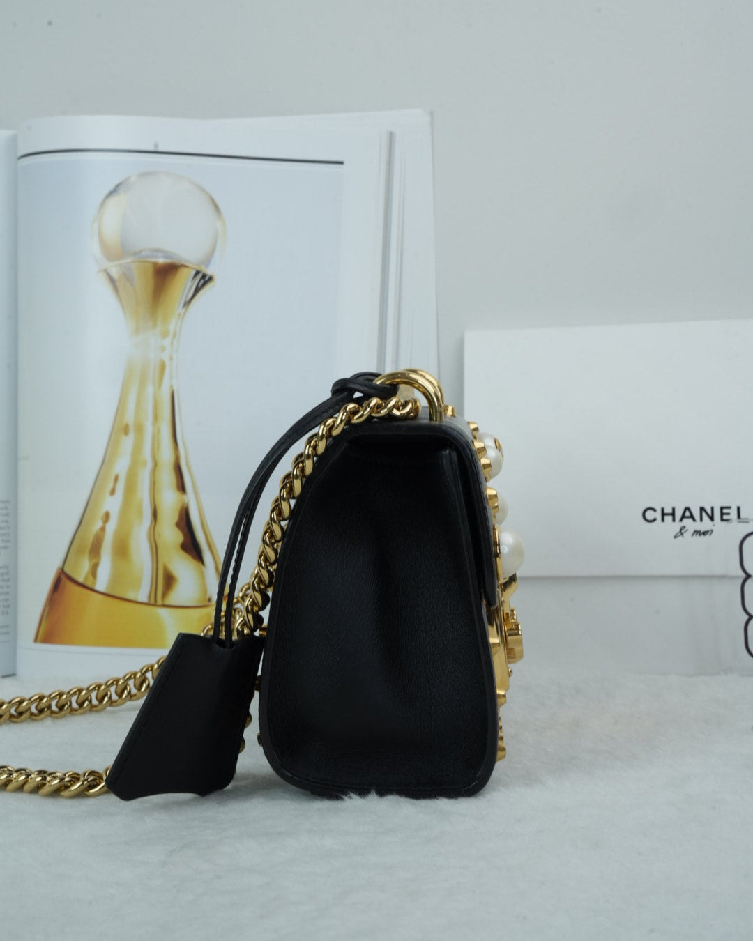 Padlock Pearl Studded