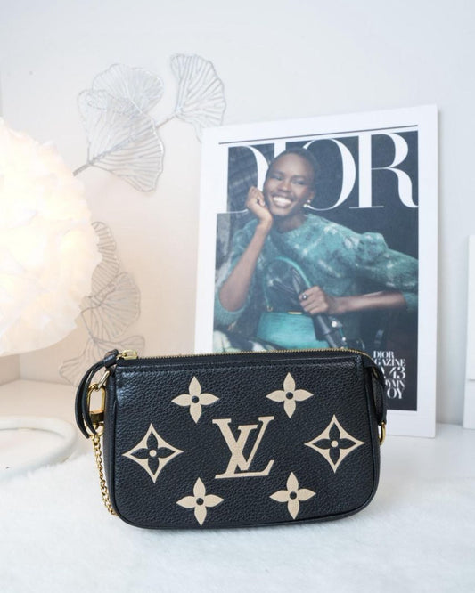 Pochette Accessories