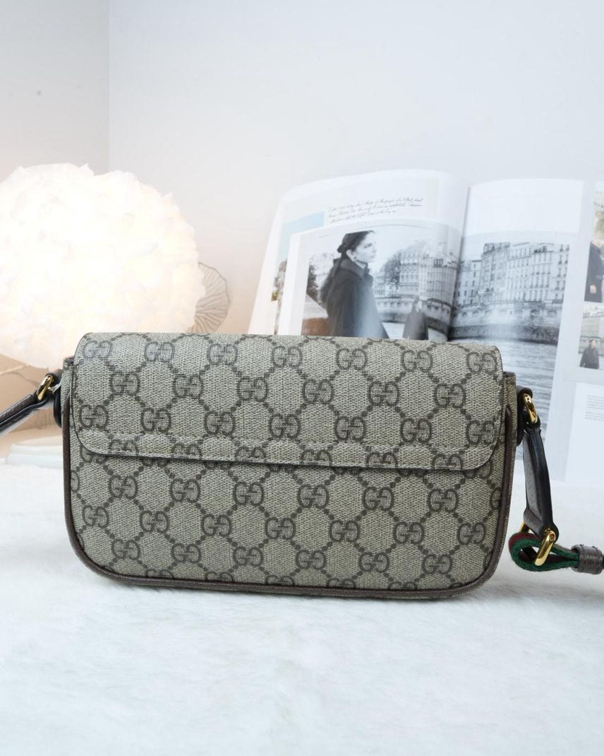 GG Supreme Messenger Bag
