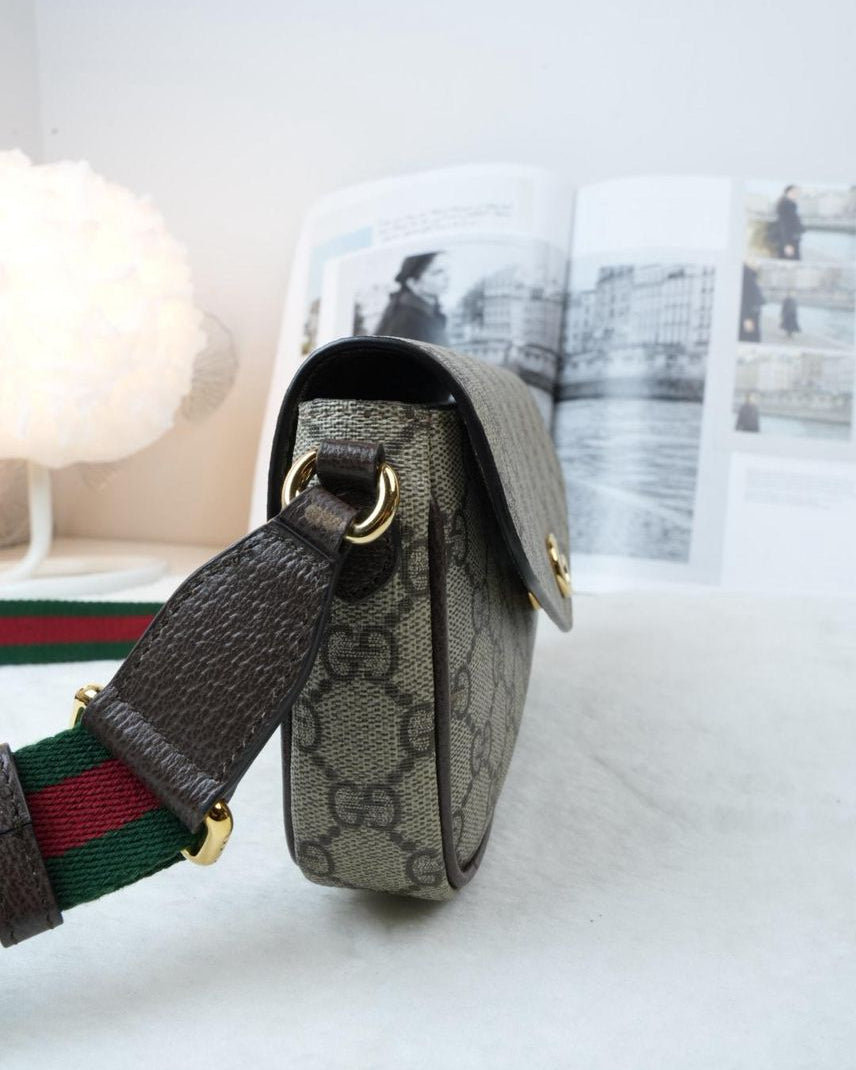 GG Supreme Messenger Bag