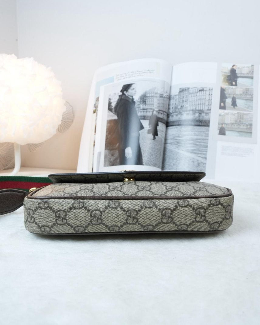 GG Supreme Messenger Bag