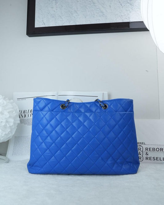 Large Classic Tote