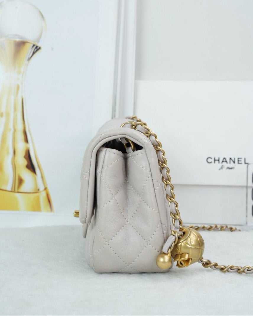 Classic Flap Mini Gold Ball