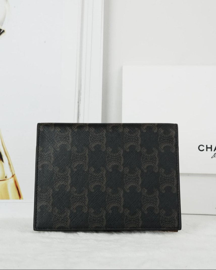 Triomphe Passport Cover