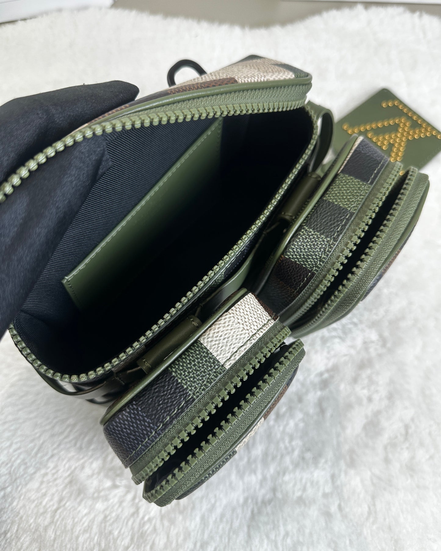 Trail Wearble Wallet