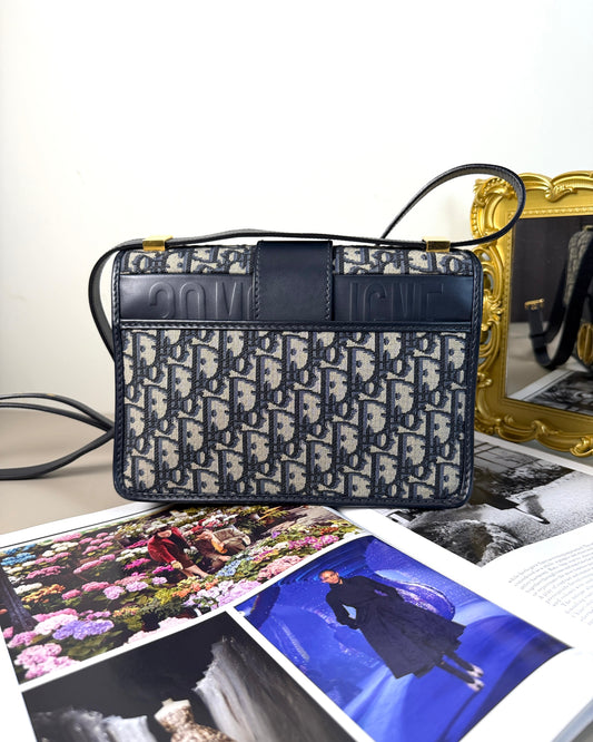 30 Montaigne