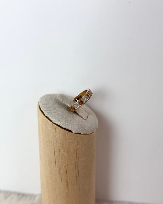 LOVE Ring