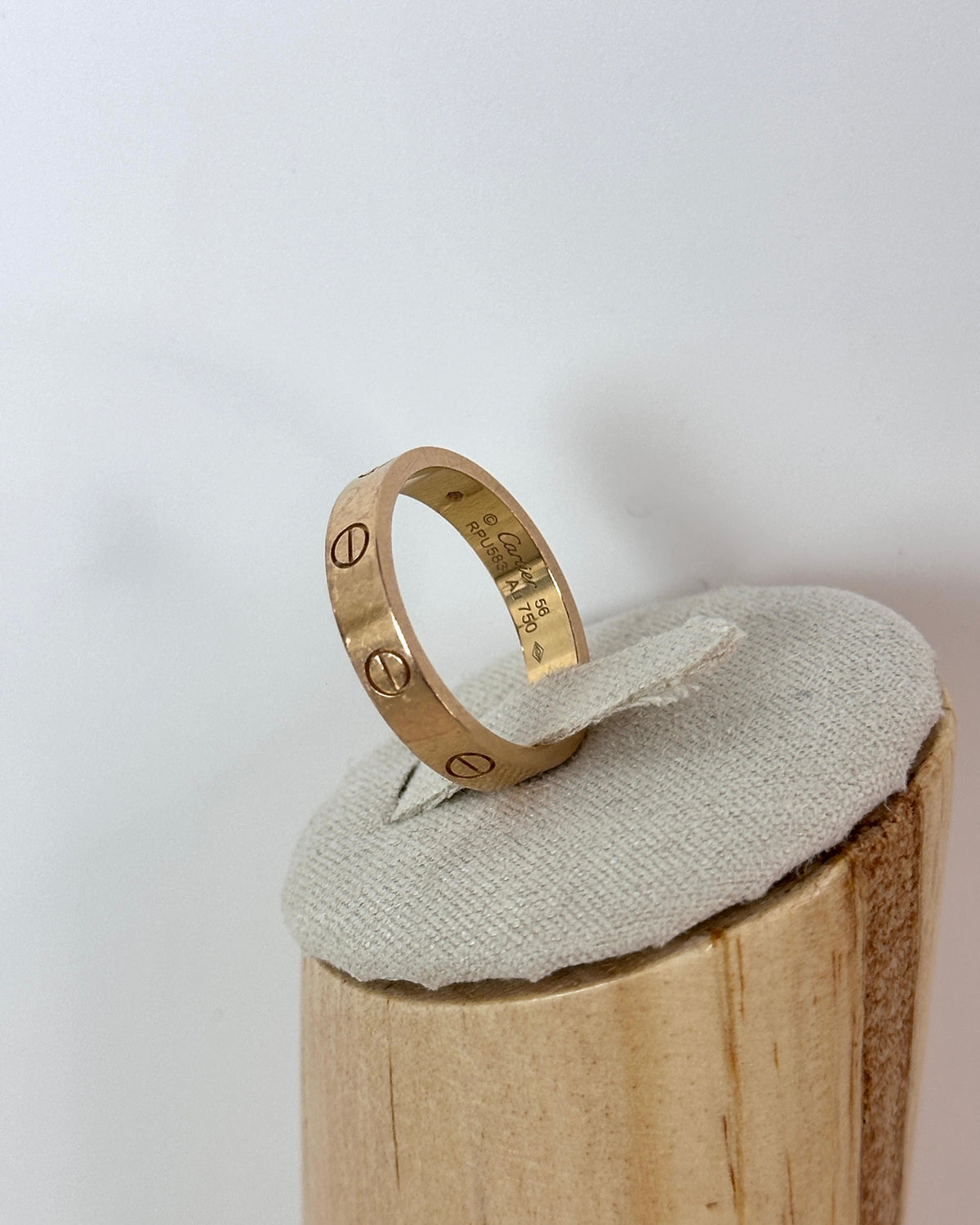LOVE Ring