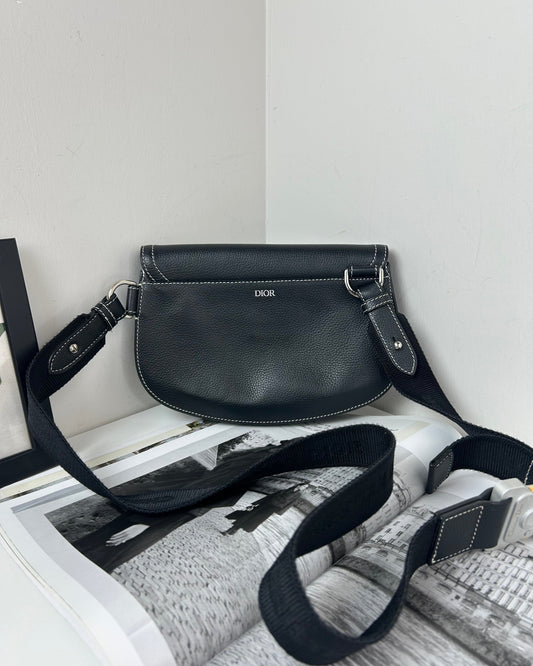 Saddle Messenger Bag