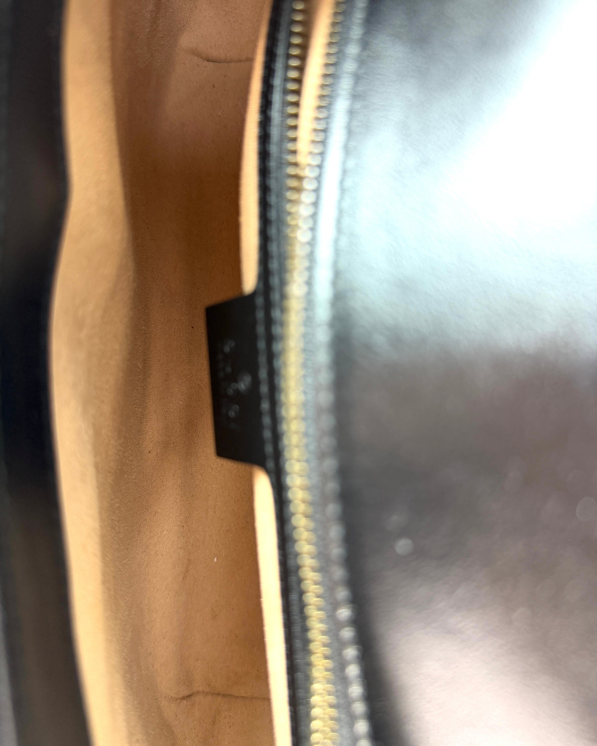 GG Marmont Small Shoulder Bag