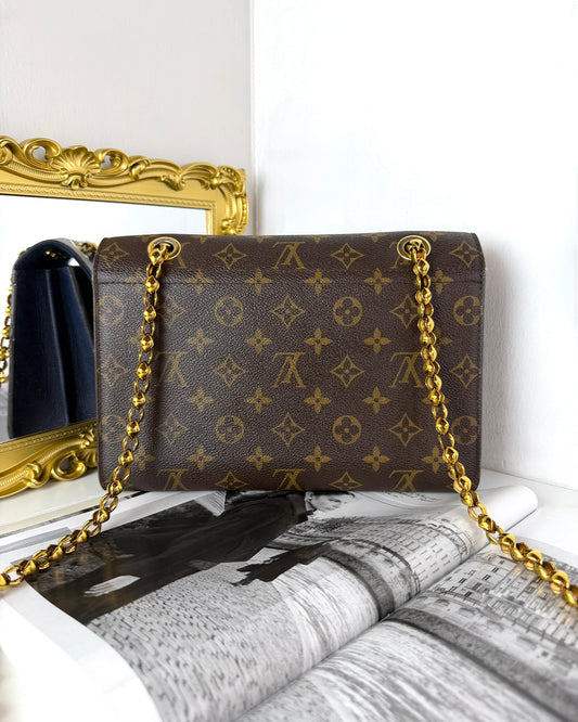 Victoire Chain Bag