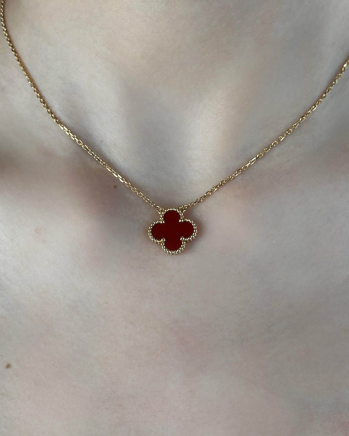 Alhambra necklace