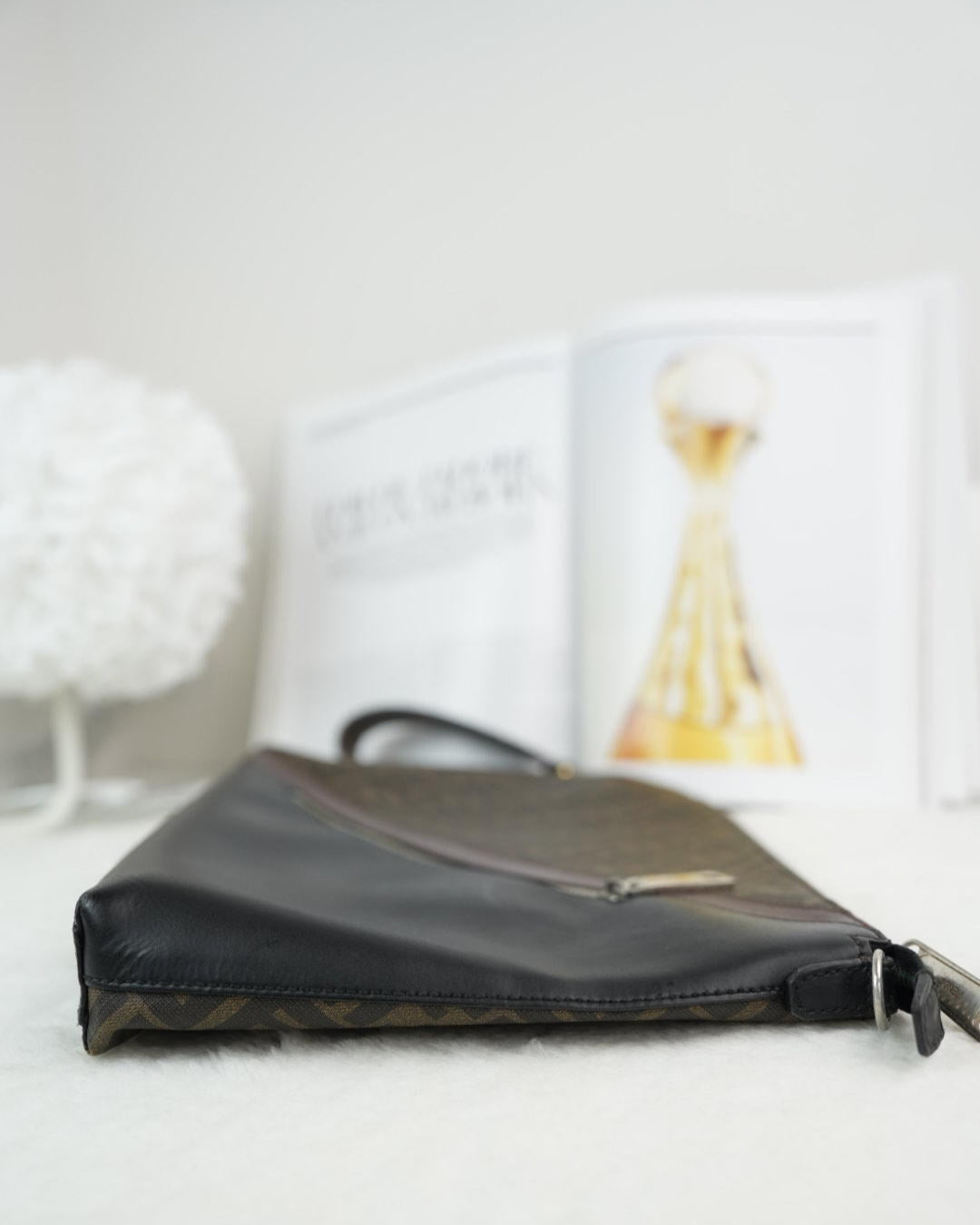 Flat Baguette Small Logo