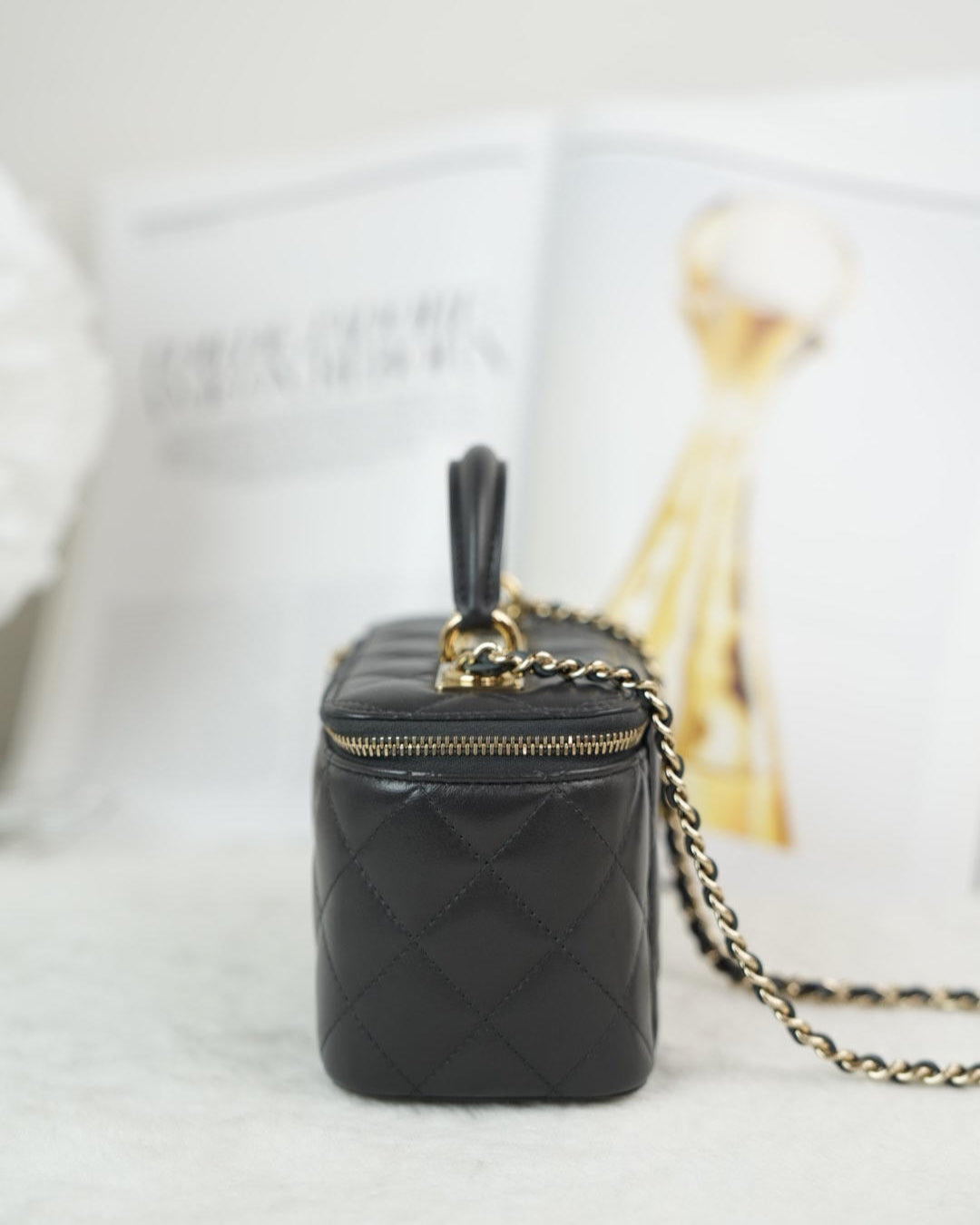 Top Handle Vanity Case