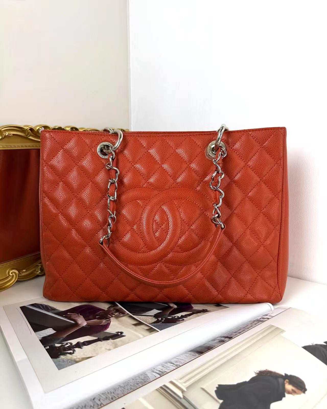 GST Tote