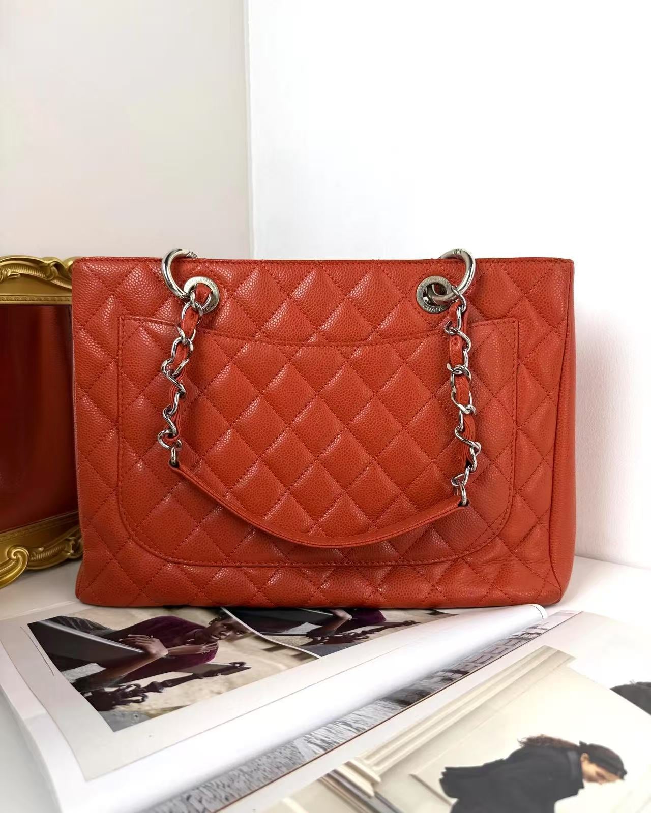 GST Tote
