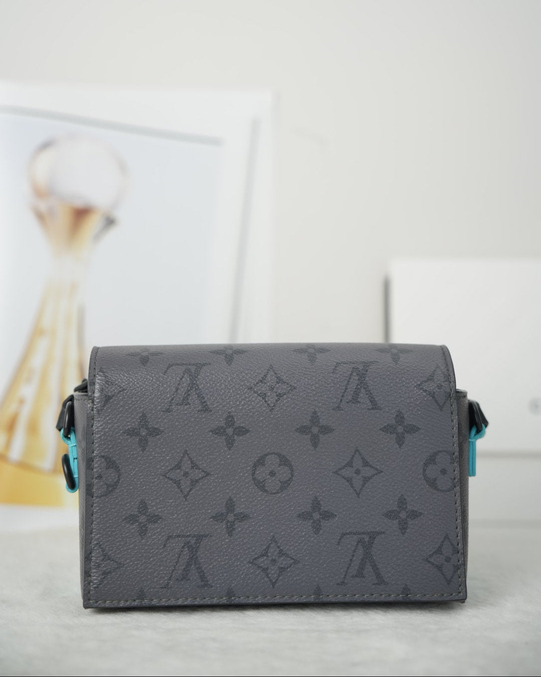 Steamer Wearable Wallet