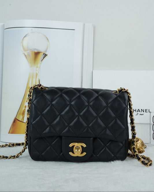 Mini Square Pearl Crush