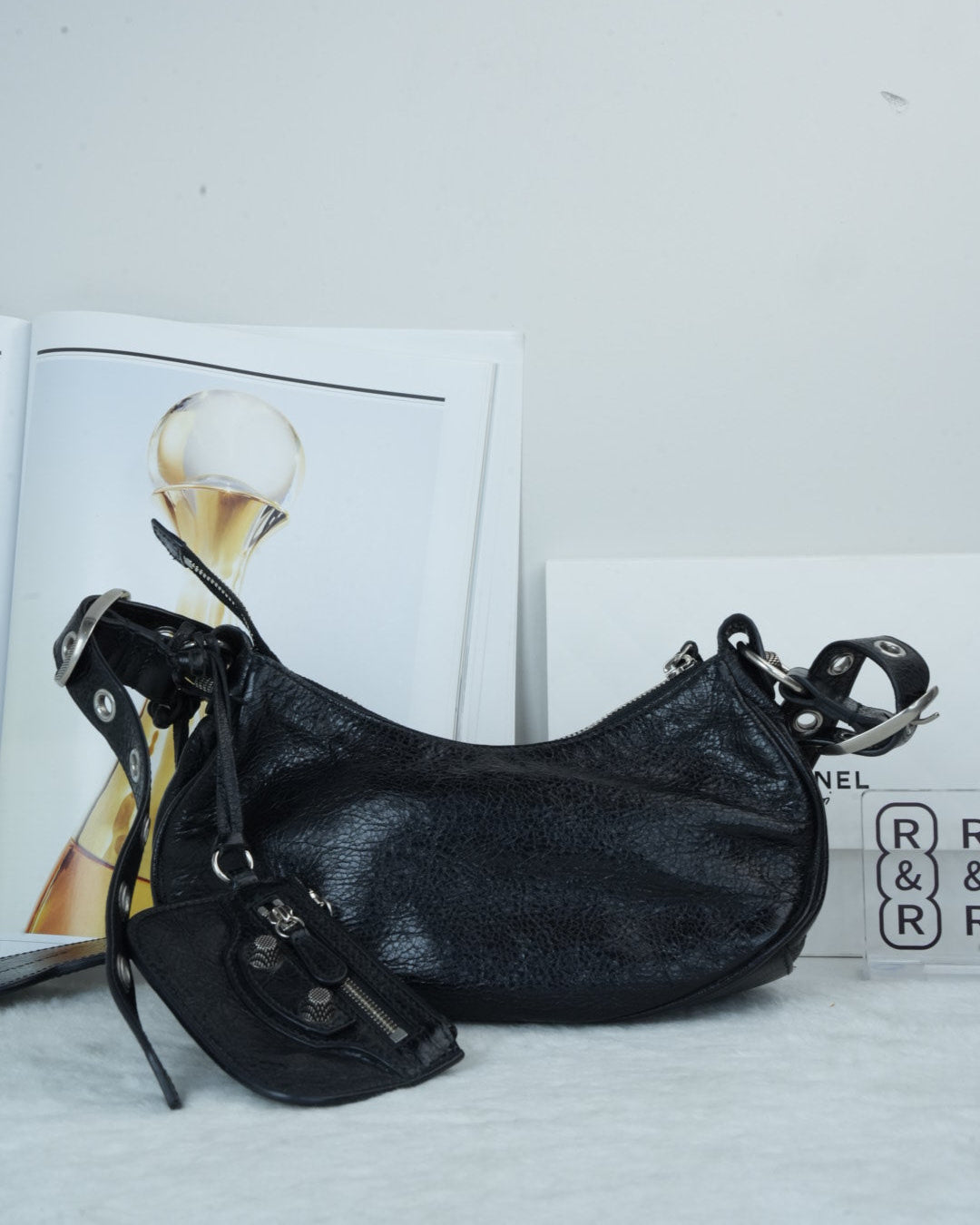 Le Cagole XS Shoulder Bag