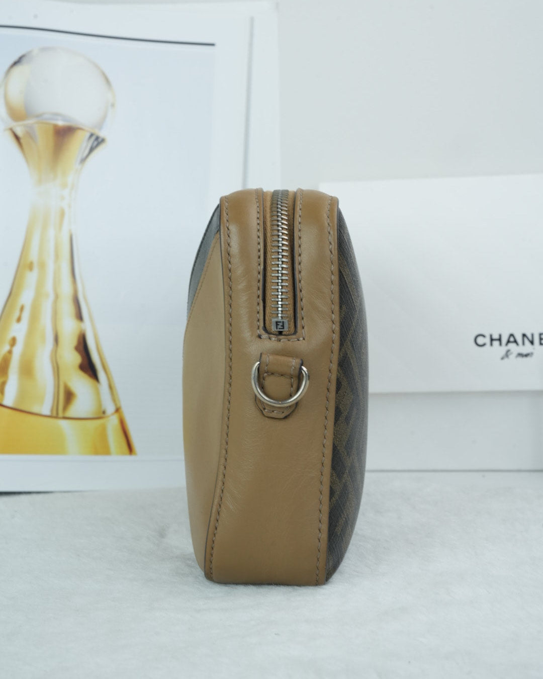 Zucca Diagonal Camera Bag