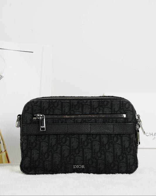 Safari Messenger Bag