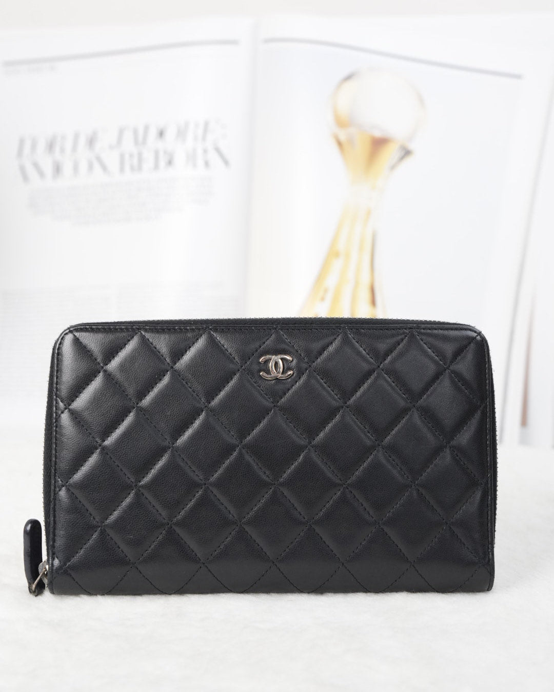 Classic Zipped Wallet