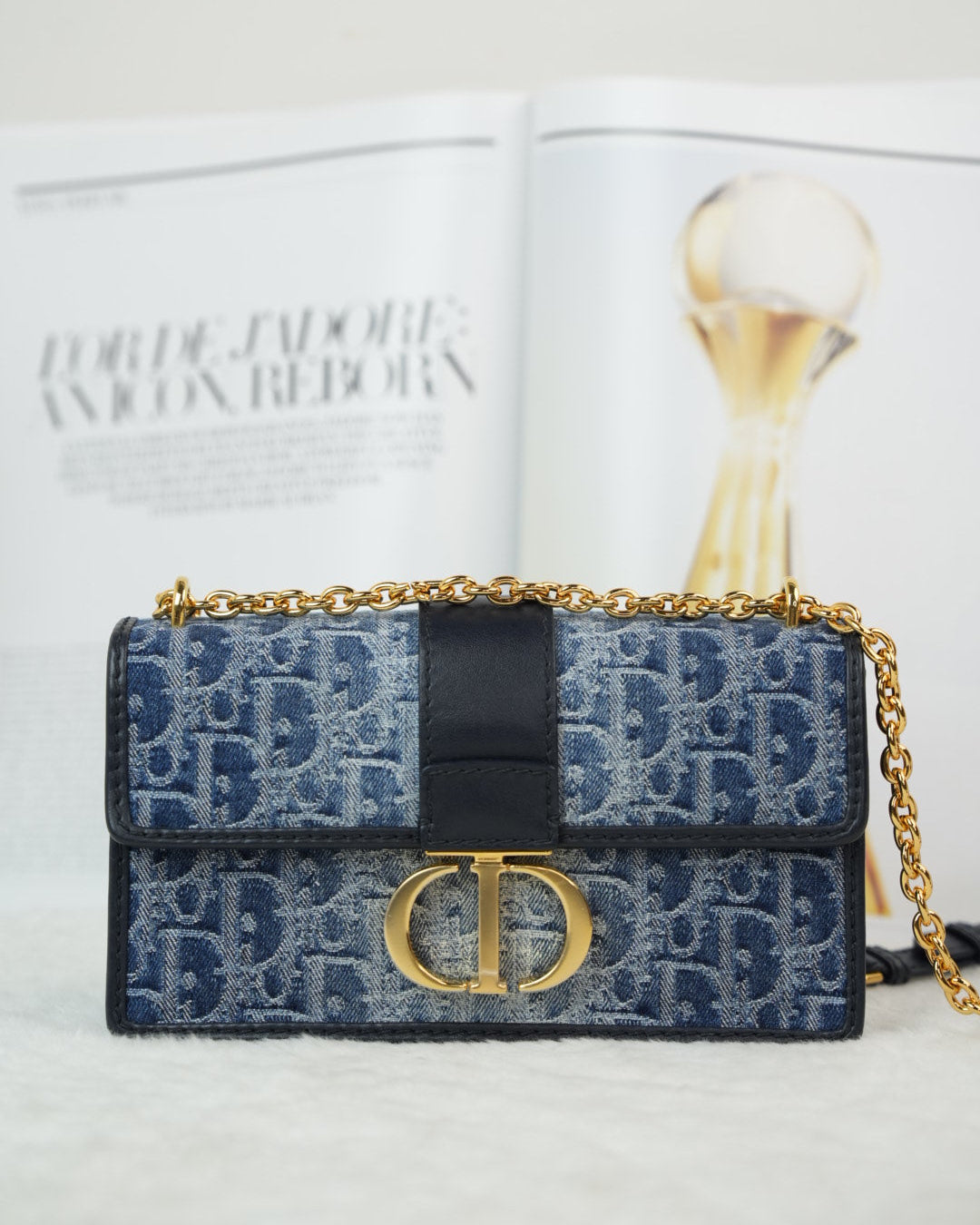 30 Montaigne East-West