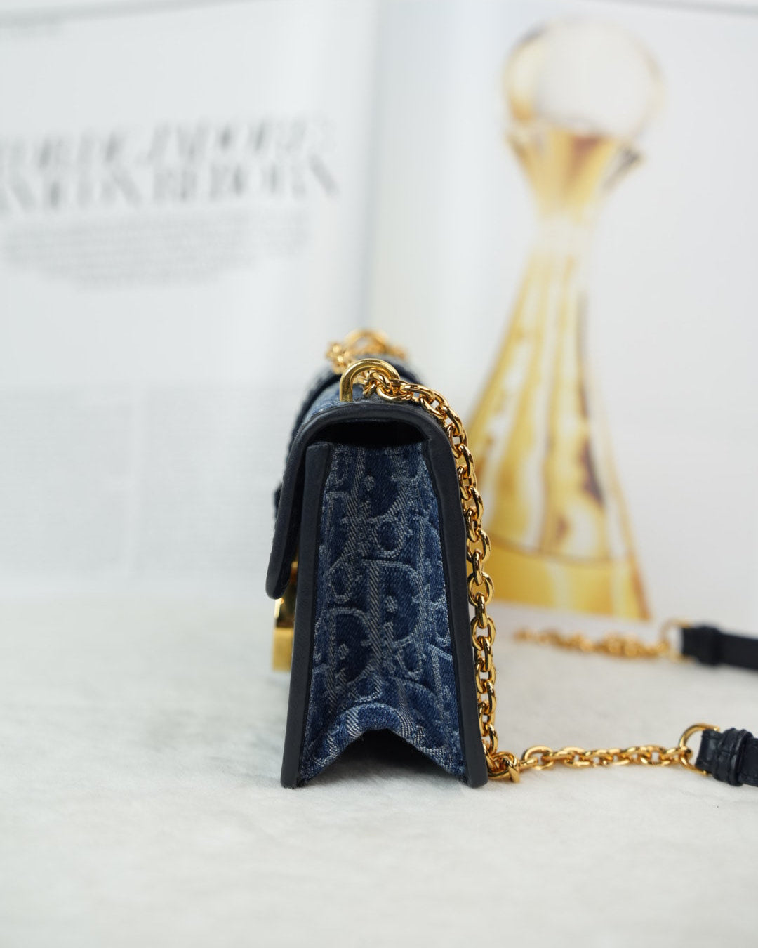 30 Montaigne East-West