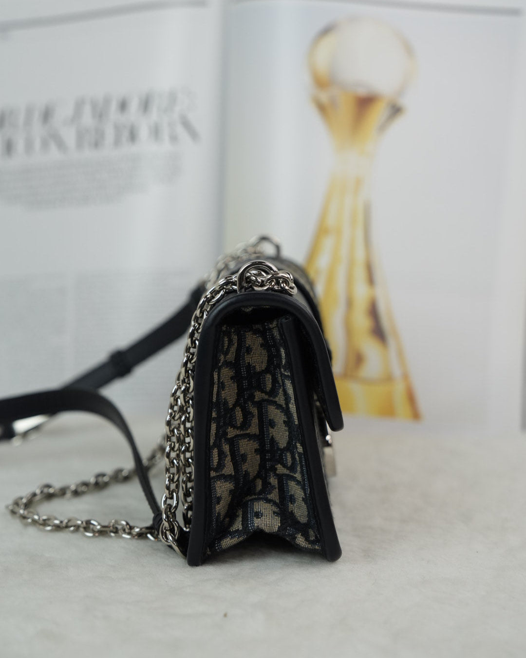 30 Montaigne East-West