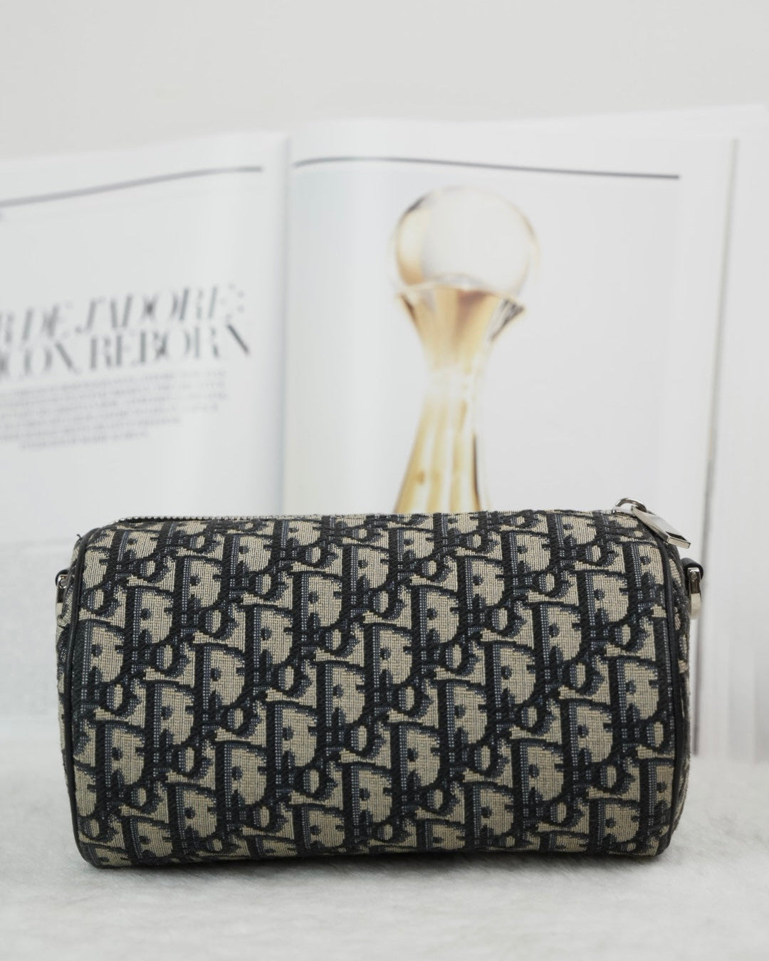 Roller Messenger Bag