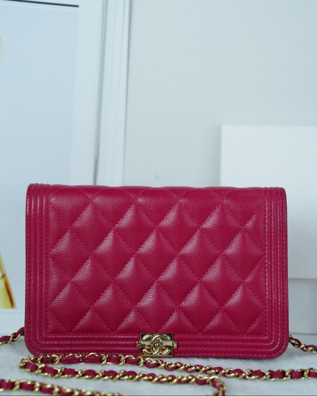 Boy Wallet on Chain