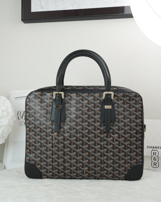 Ambassade PM Briefcase