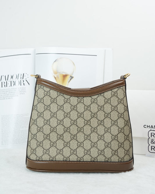 Retro Interlocking G Hobo