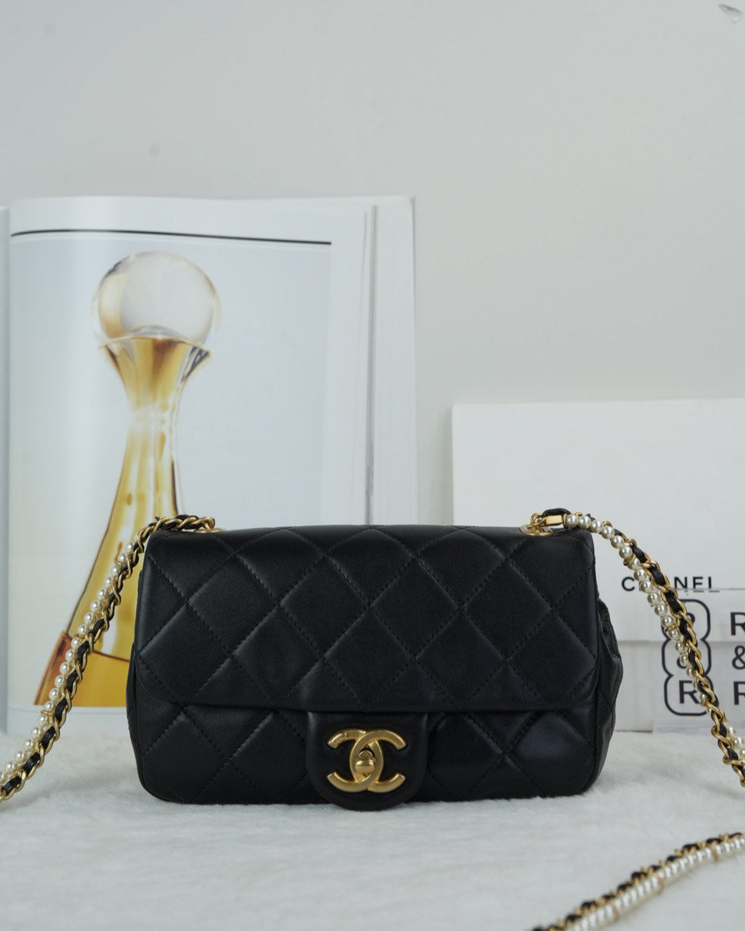 Classic Pearl Calf Mini