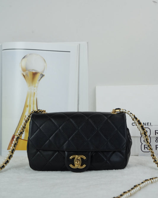 Classic Pearl Calf Mini