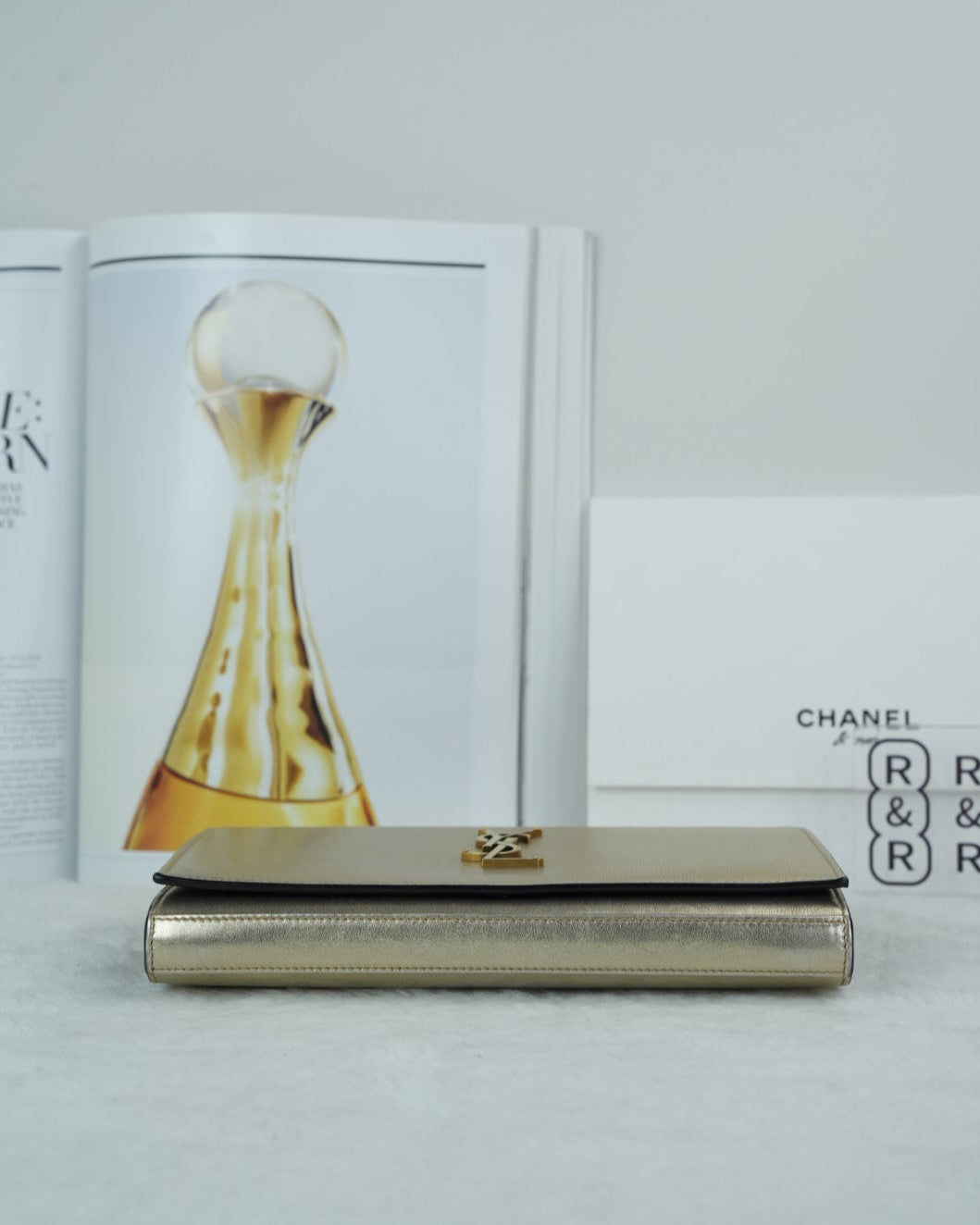 Kate Medium Chain Wallet