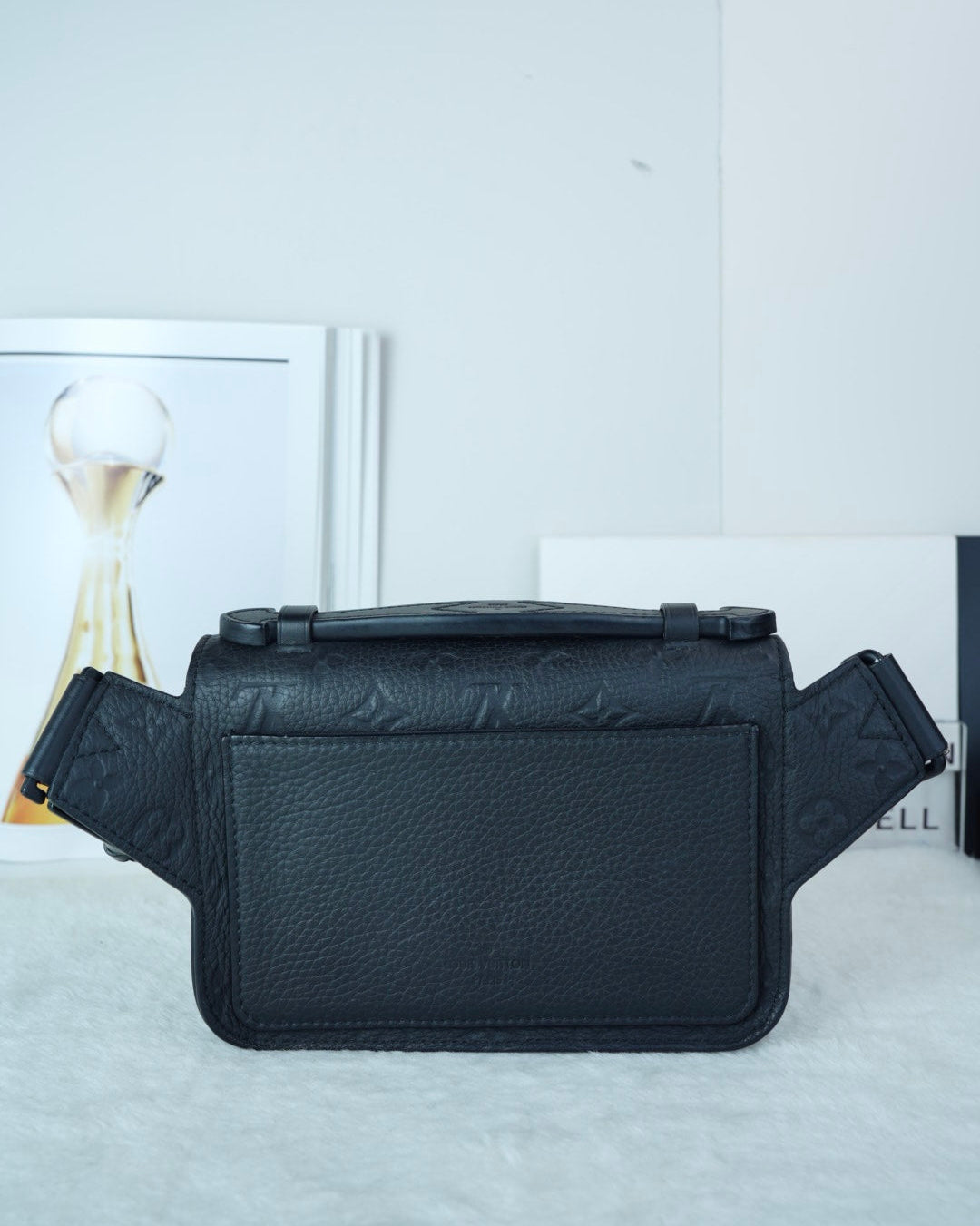 S Lock Sling Bag