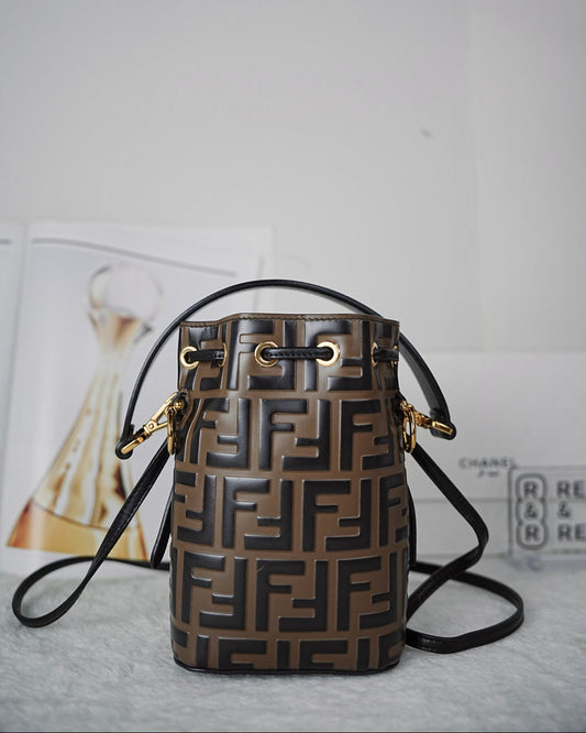 Mon Tresor Bucket Bag