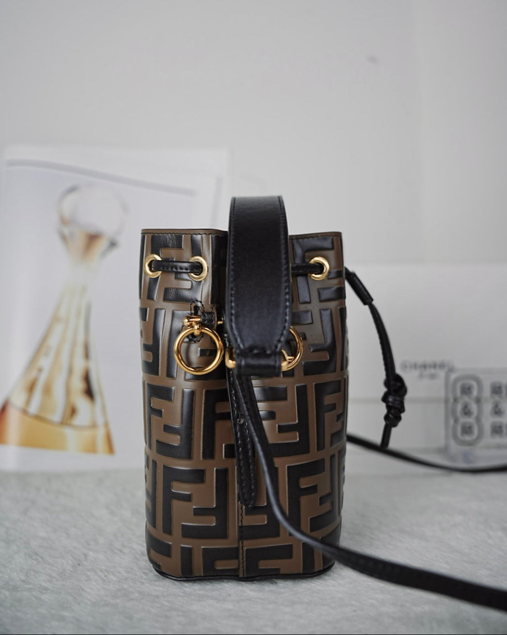 Mon Tresor Bucket Bag