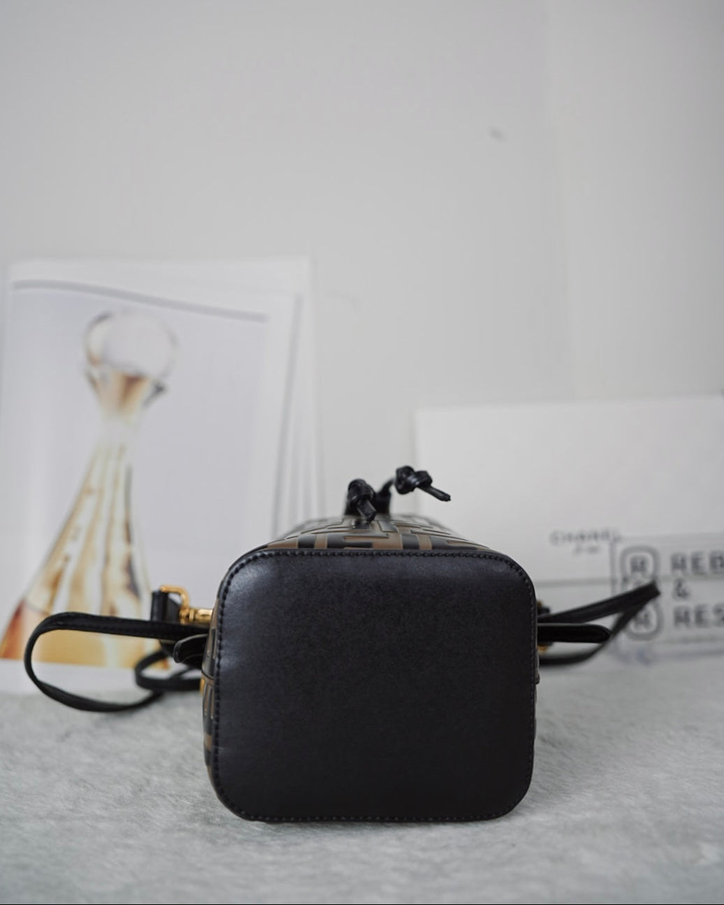 Mon Tresor Bucket Bag
