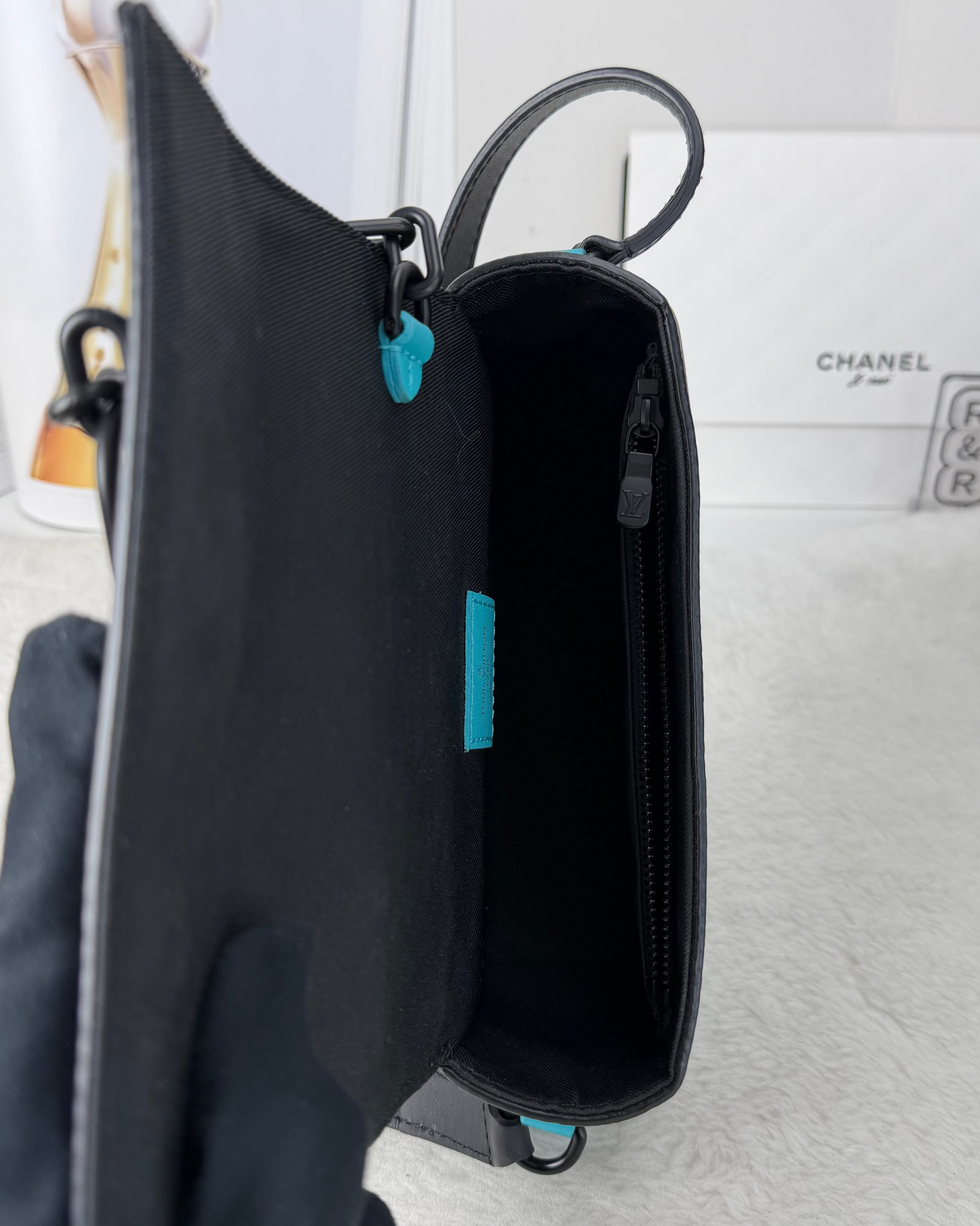 Steamer Wearable Wallet