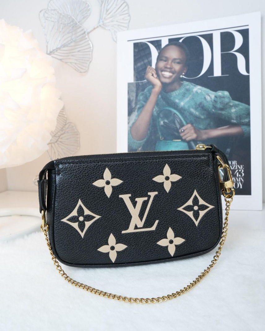 Pochette Accessories