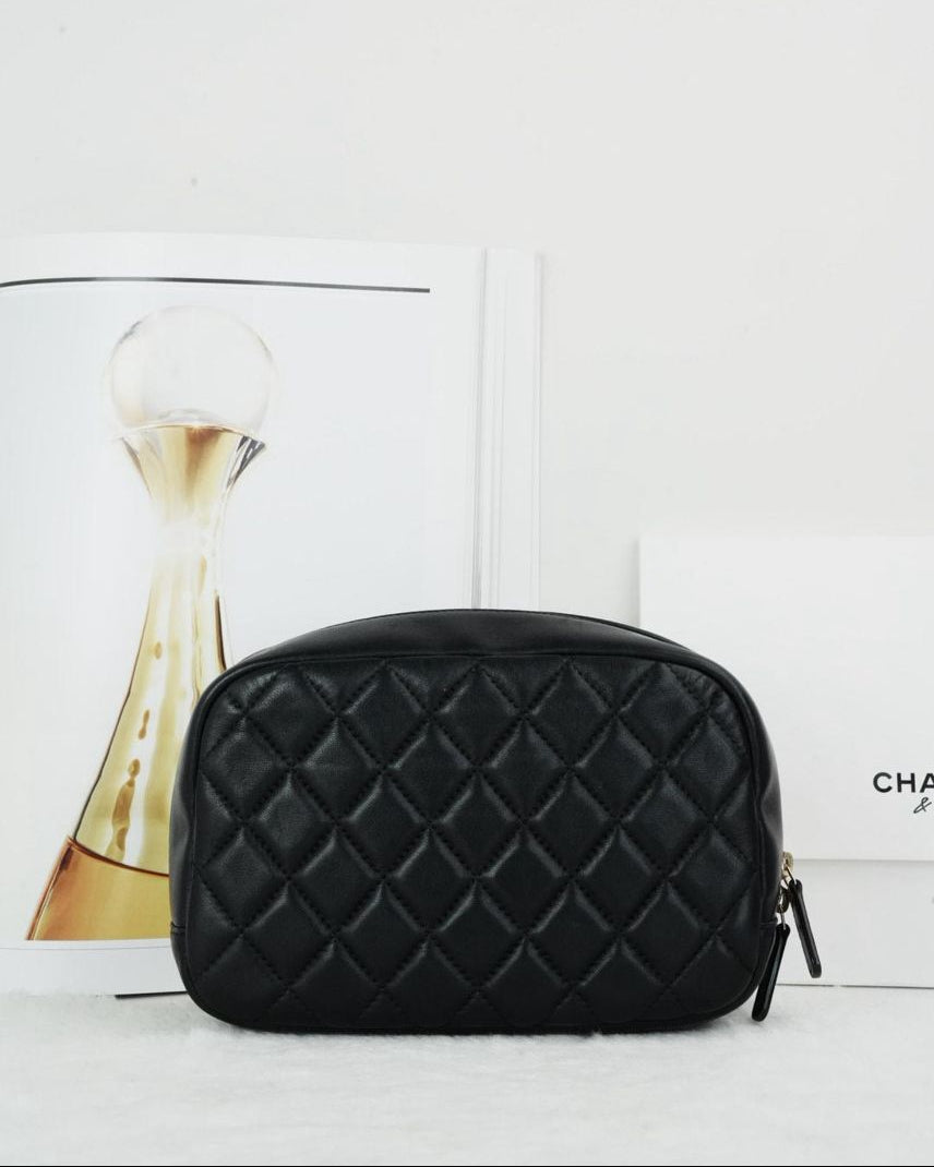 Curvy Pouch Cosmetic Case