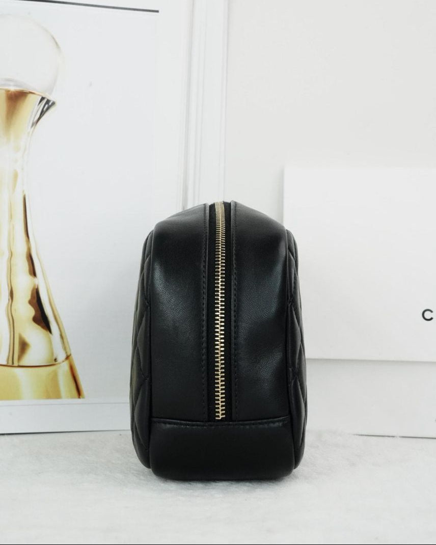 Curvy Pouch Cosmetic Case