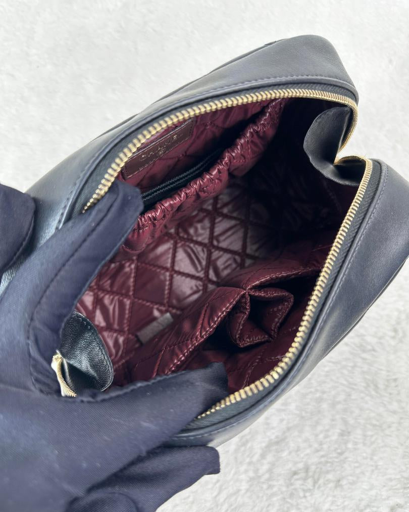 Curvy Pouch Cosmetic Case